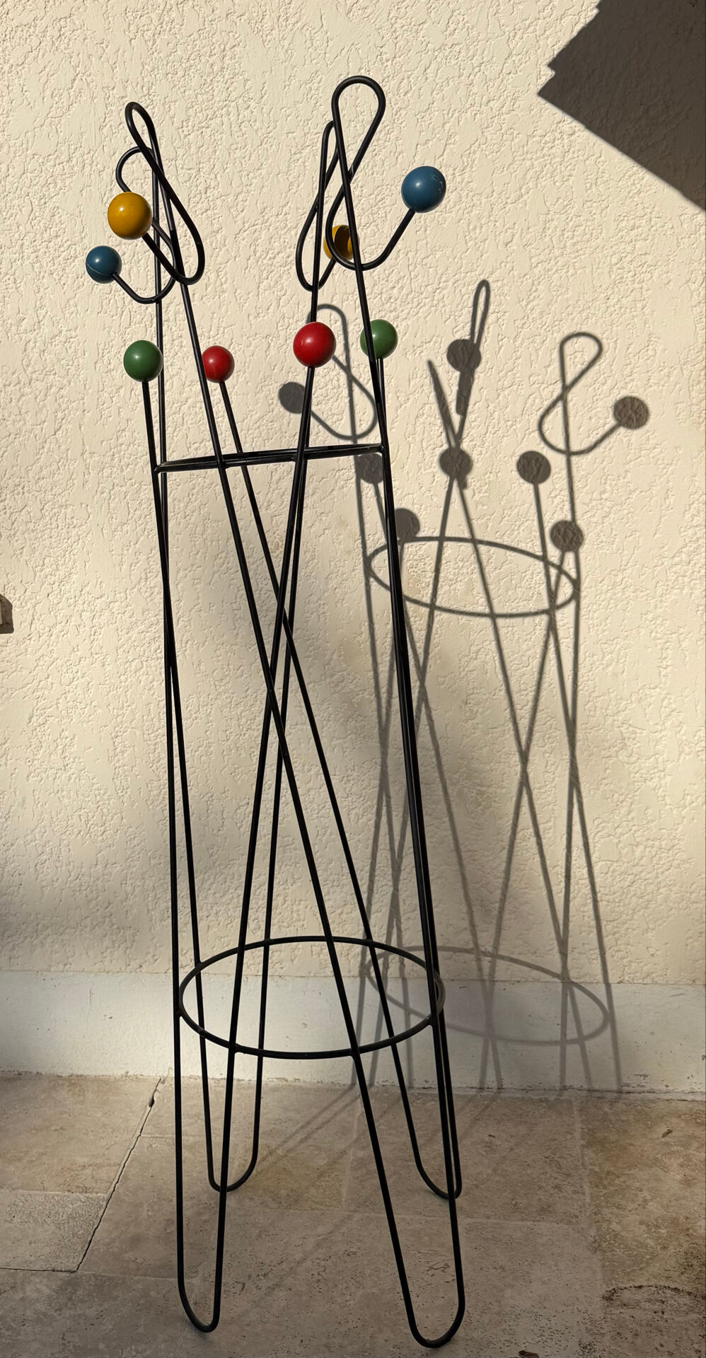 "Treble clef" coat rack Roger Ferraud