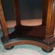 Varnished round gueridon