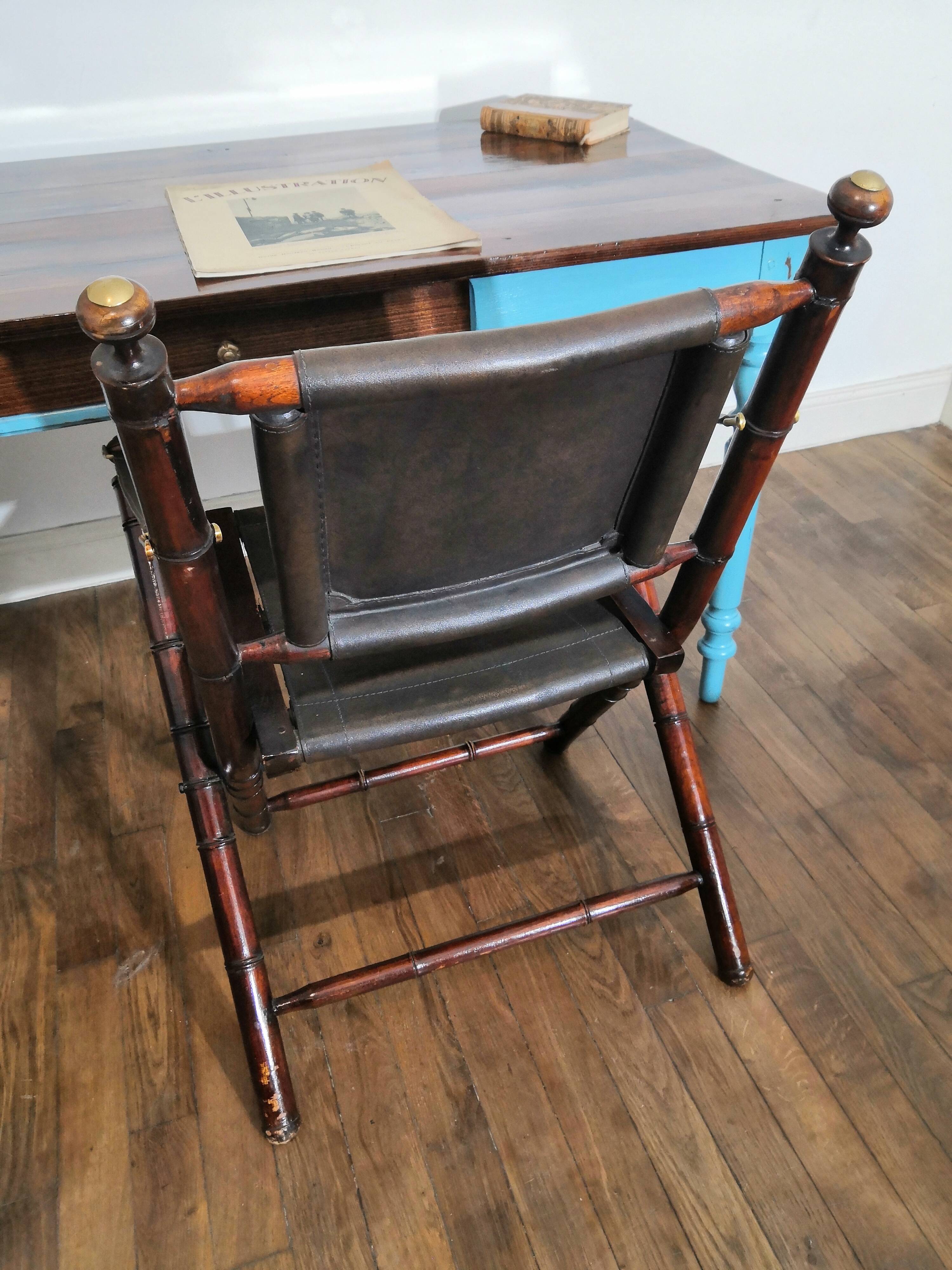 Colonial foldable chair