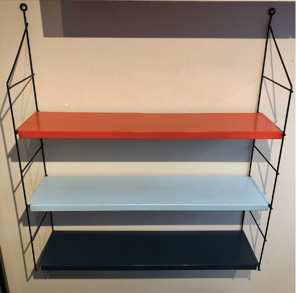Tomado shelf