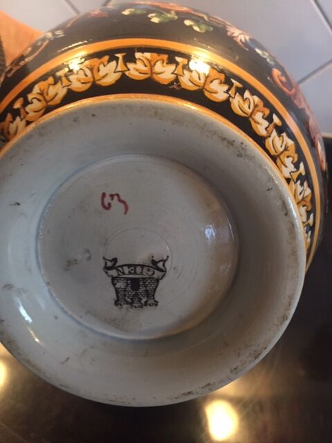 Vase in Gien with Renaissance decorations
