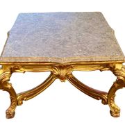 Table de milieu en bois doré table basse Louis XVI