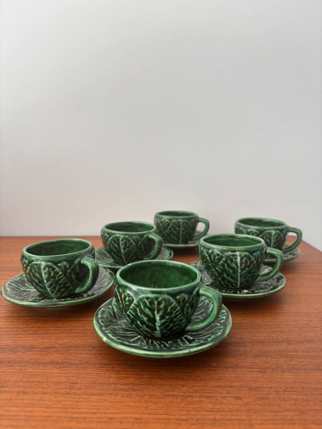 Lot de 6 tasses à café vintage en barbotine chou vert – faïence vintag