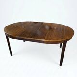 Scandinavian extendable table in rosewood from the 1960s, with 2 extensions.