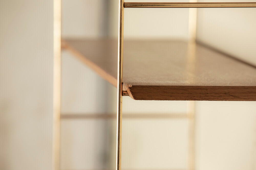 Modular shelves gilded thong