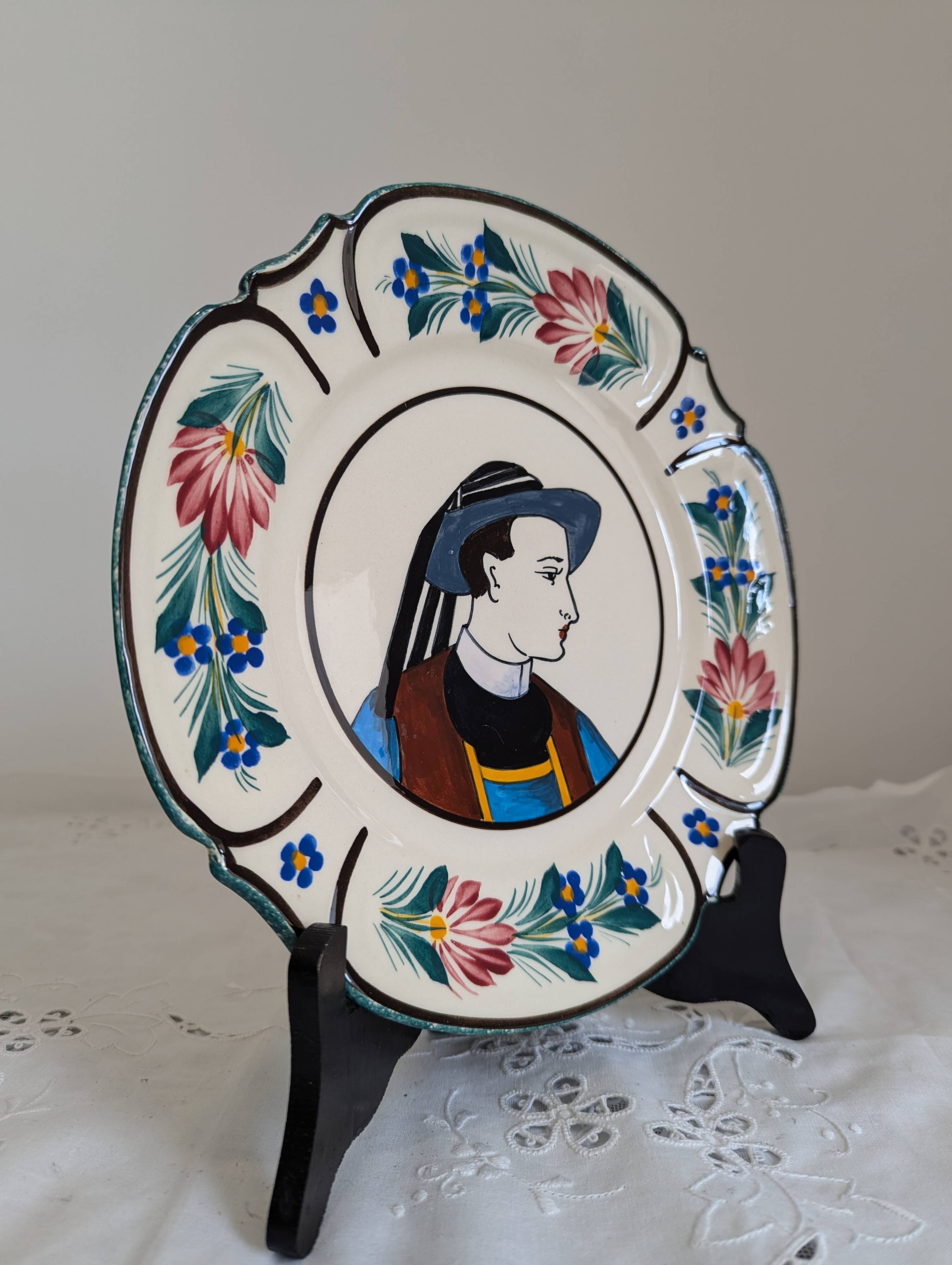 Old Breton HB Quimper plate