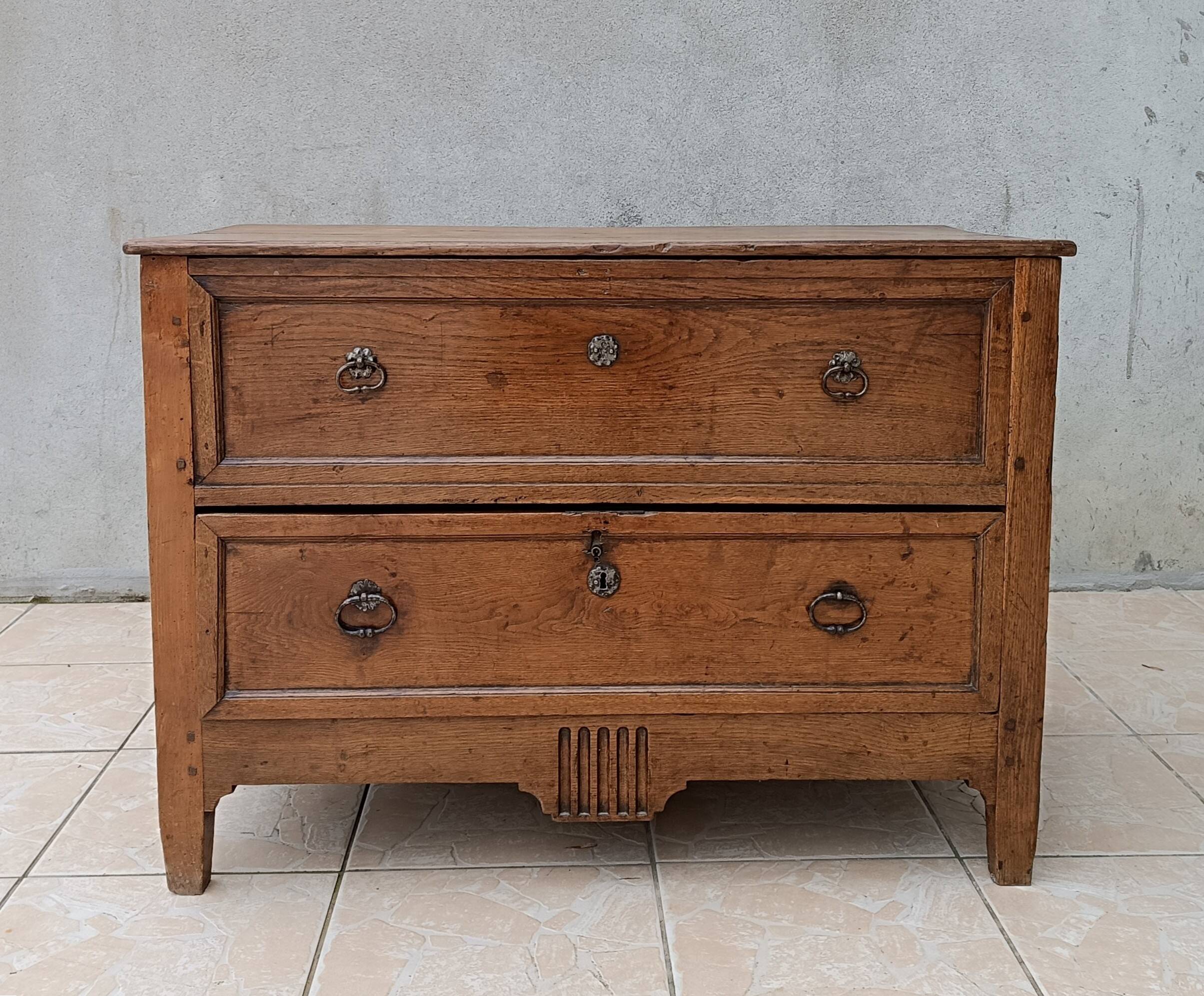 Louis XVI oak chest