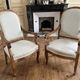 Paire de fauteuils restauration