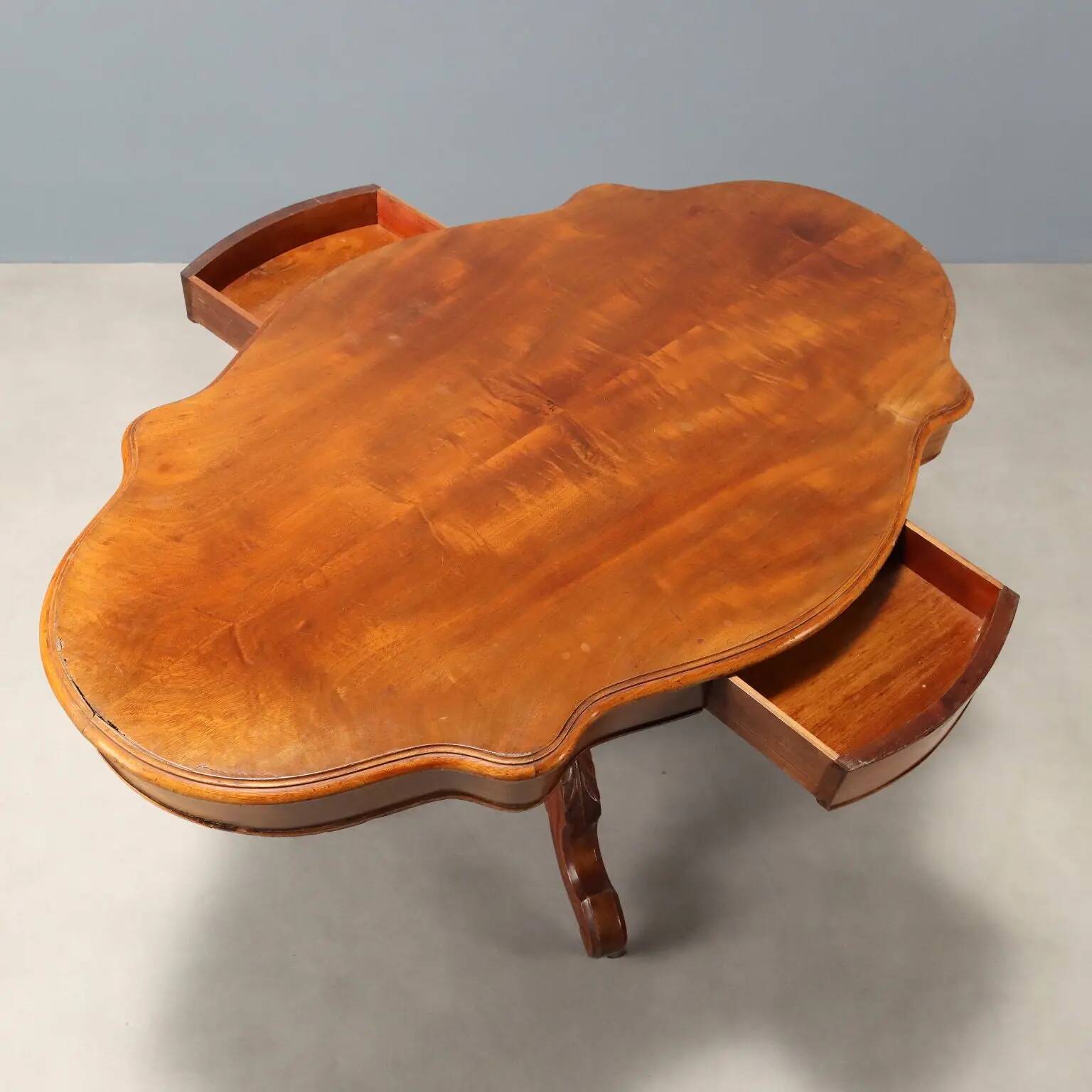 Antique mahogany coffee table, Italy, mid-19th century.
