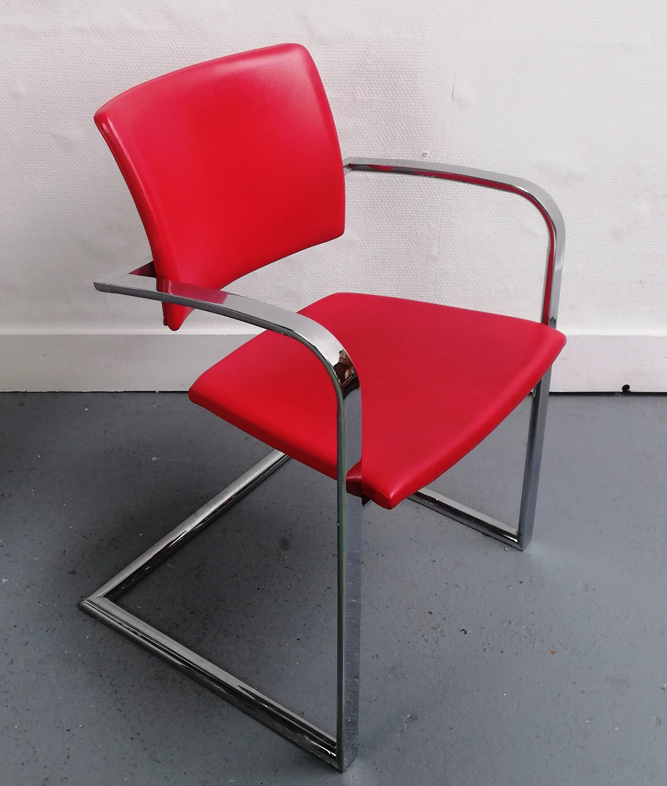 Set of 4 BCN 20 chairs, Enea