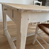 Farmhouse table