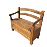 Blonde wooden chest bench