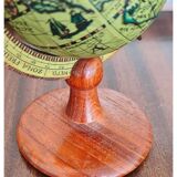 Globe terrestre en bois vintage
