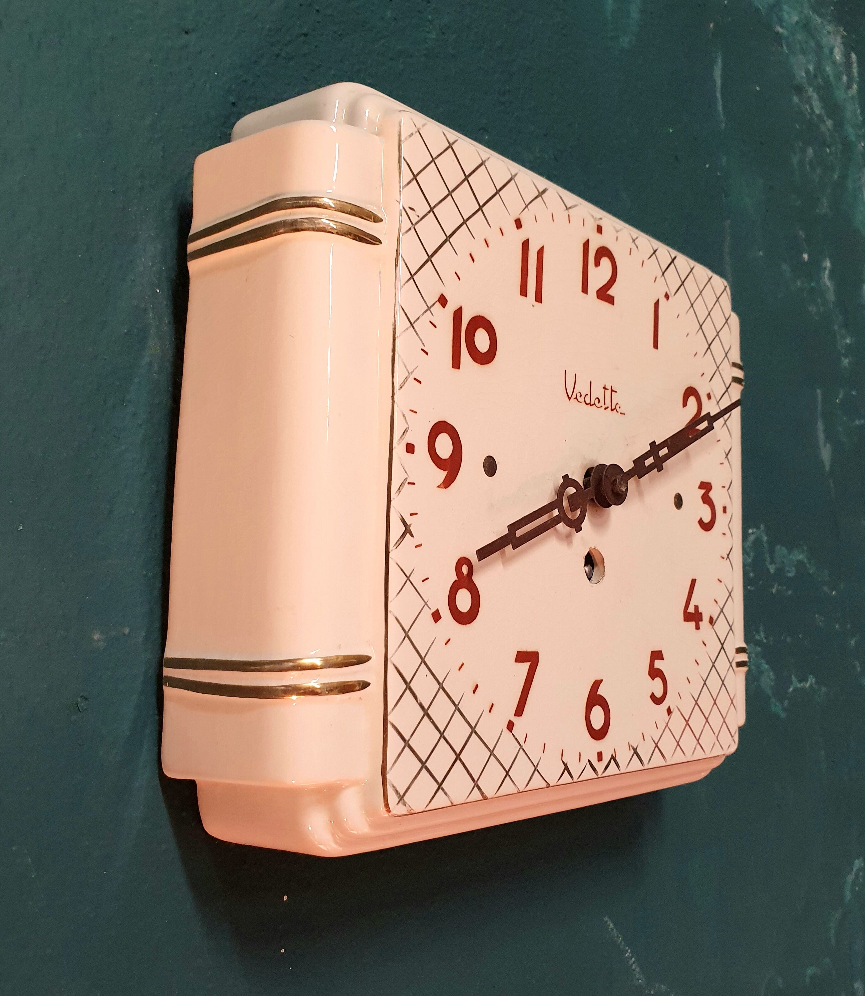 Ceramic star clock