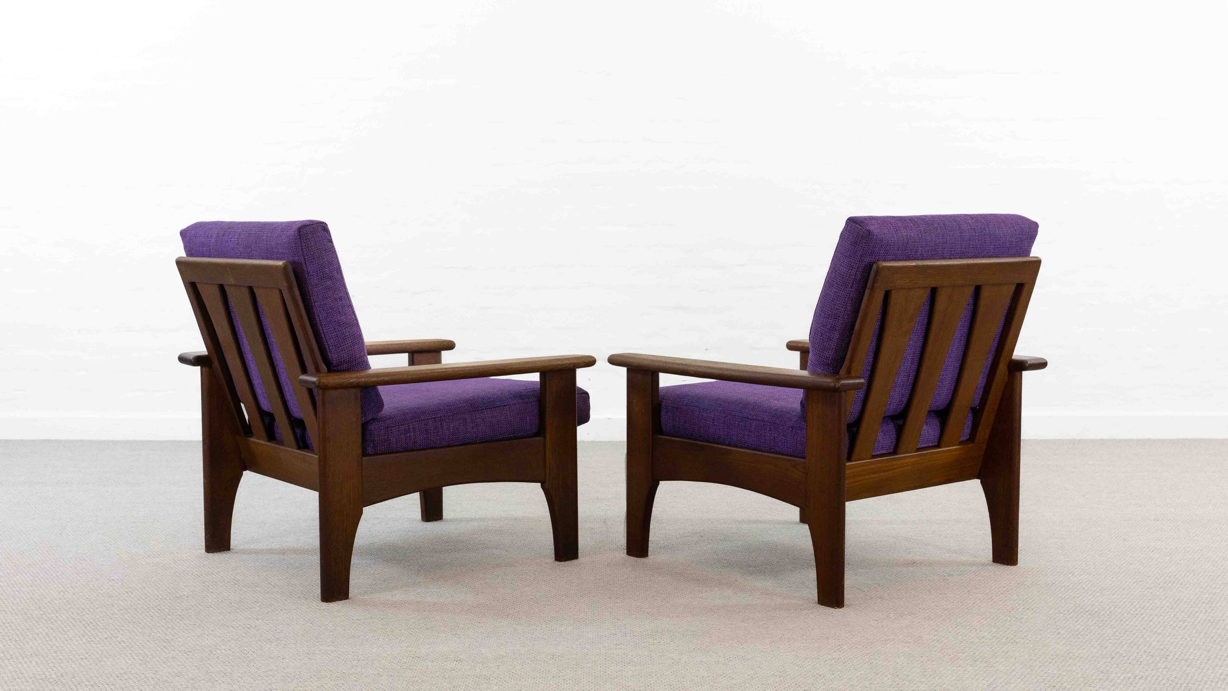 Set of 2 scandinavian easy chairs in teak with purple upholstery