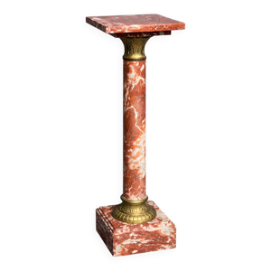 Piédestal en marbre - laiton