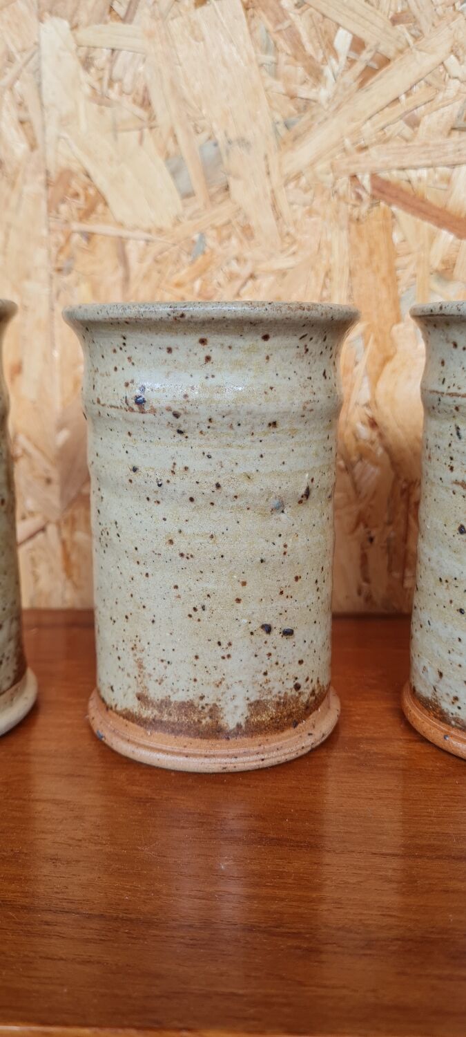 Set of four glasses in varnished stoneware