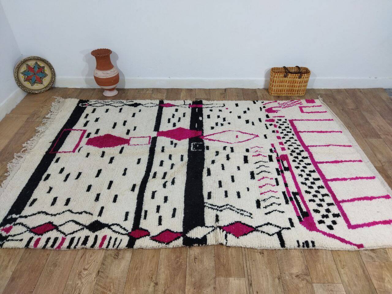 Handmade wool Berber rug 284x178 cm