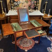 18th-century hairdresser with Louis XVI marquetry decoration.