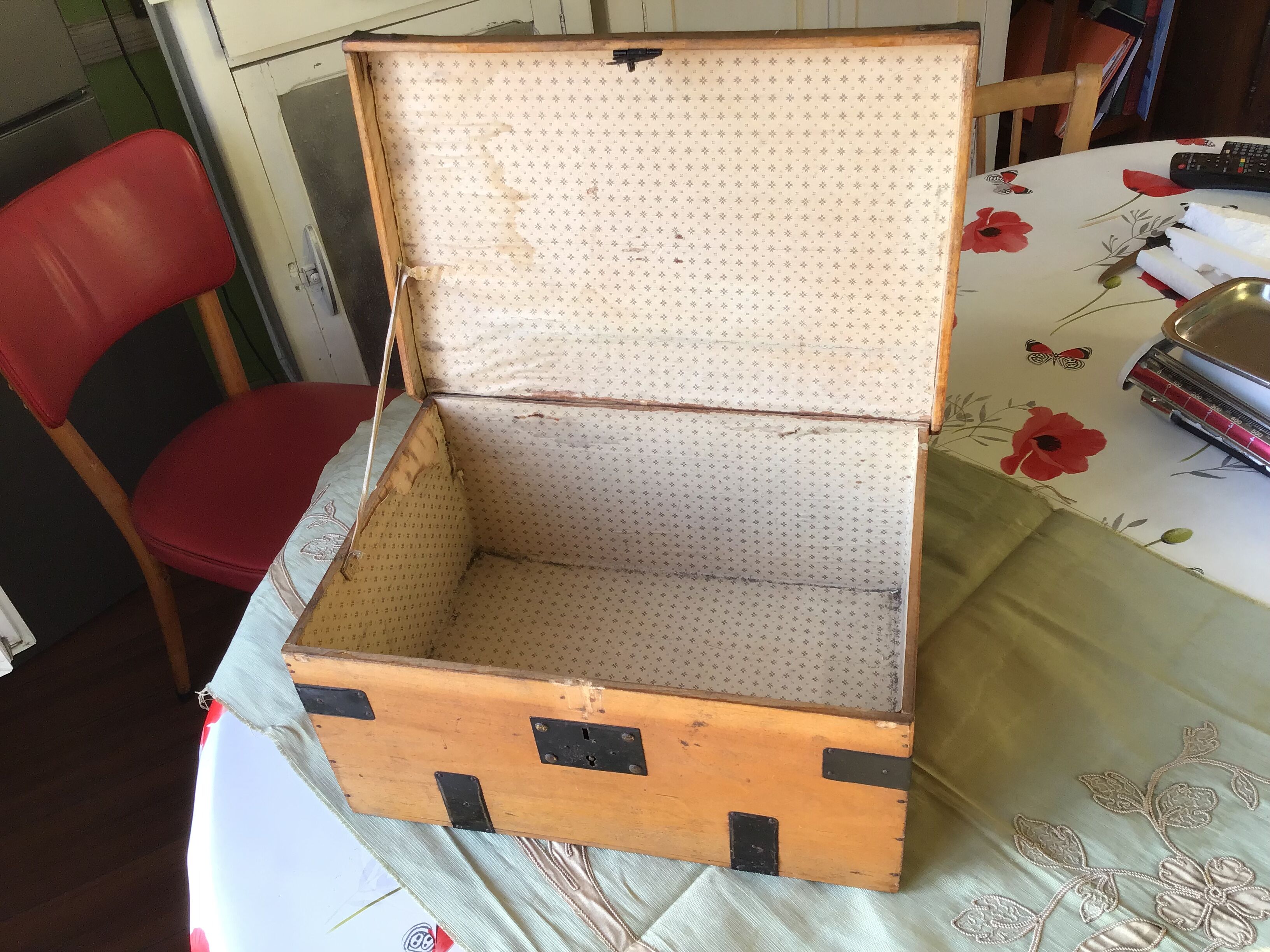 Box box wood transport school