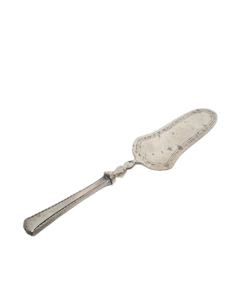 Antique silver plated cake shoulder, 1970s