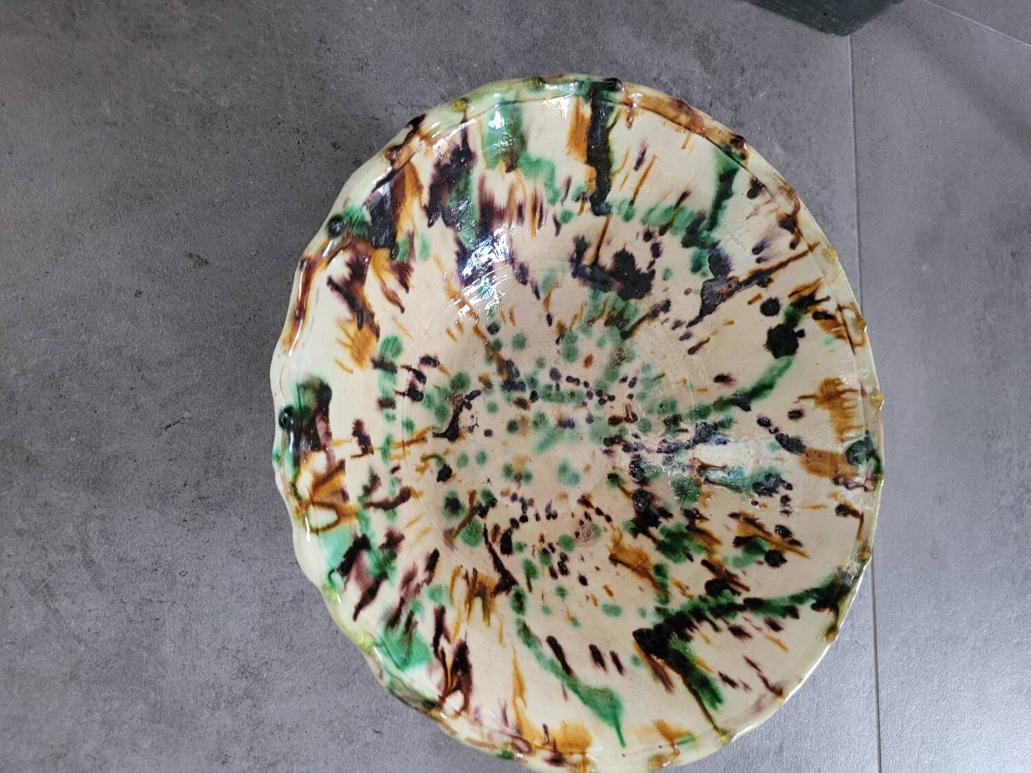 Glazed earthenware salad bowl