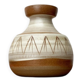 Mid-century Danish studio pottery vase in stoneware by Noomi Backhausen for Søholm, 1960s.