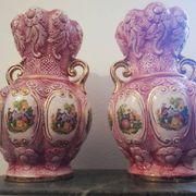 Paire de vases fragonard en porcelaine émaillée