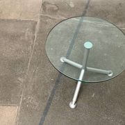 Postmodern Italian side table from the Help series in glass by Paolo Bistacchi for Albed, Milan.