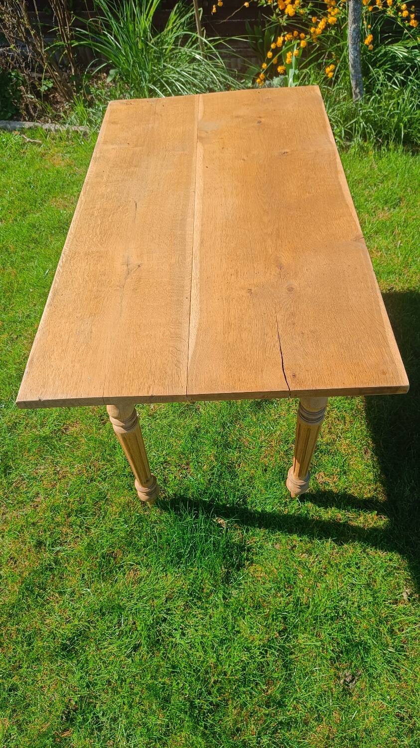 Farm table with turned legs