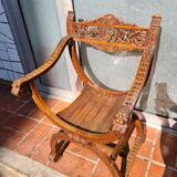 Curule trône bois sculpté