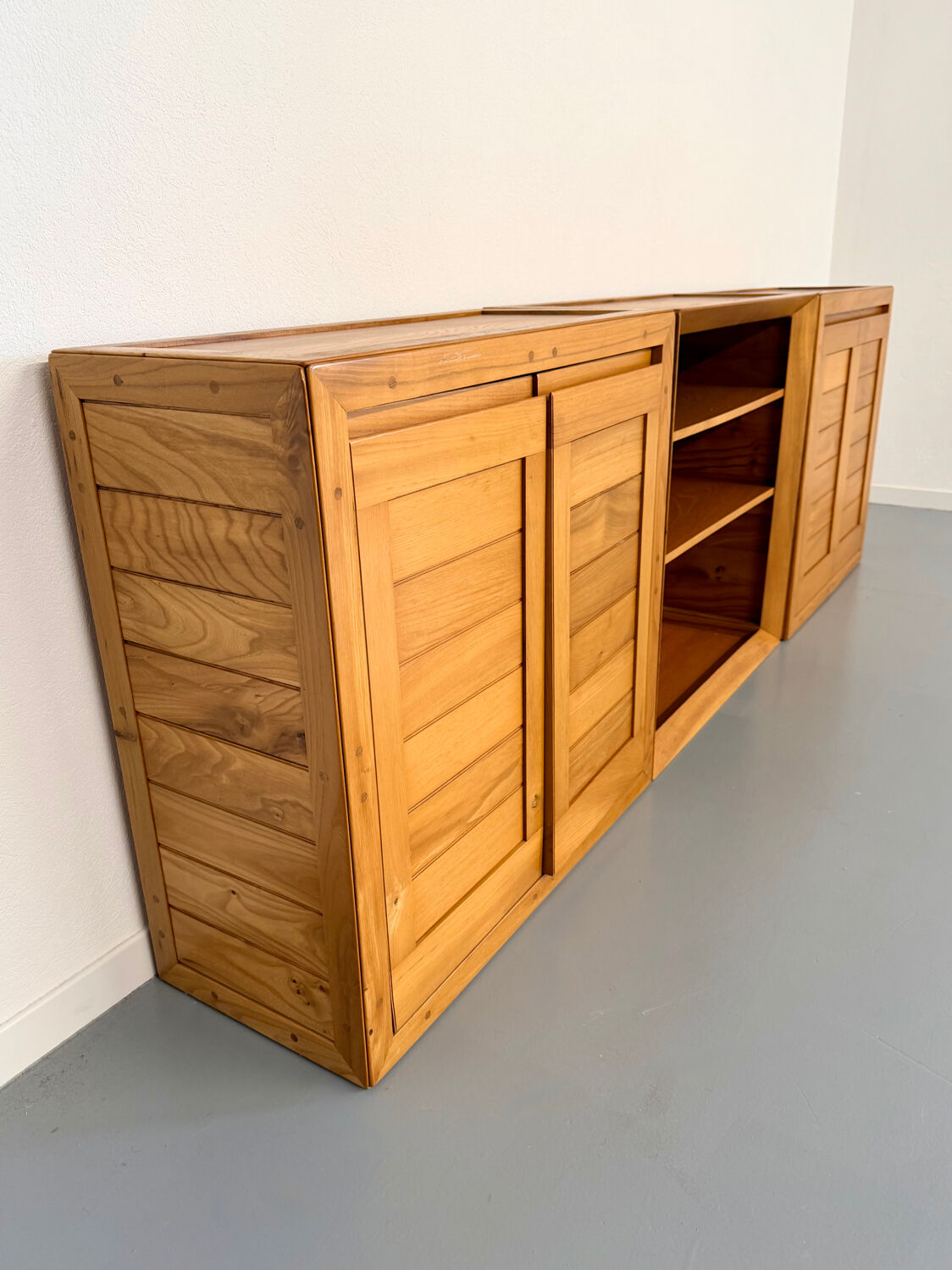 Modular sideboard Ateliers Chauvin solid wood design 70s
