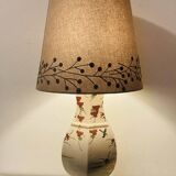 Vintage Asian lamp in ceramic with a wooden base, adjustable lampshade.