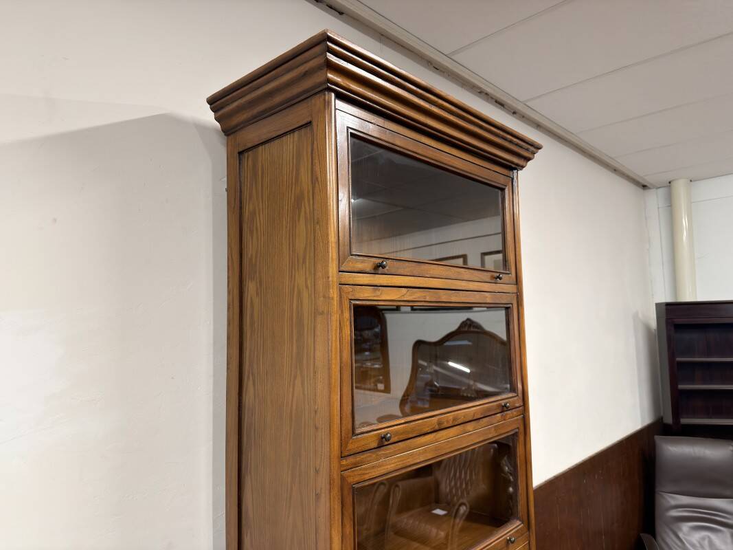 Classic English Bookcase Globe Wernicke