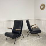 Duo de fauteuils vintage en simili-cuir noir