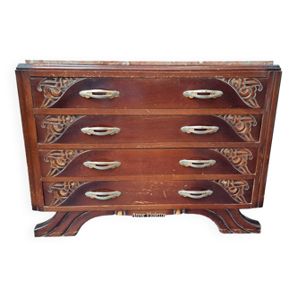 Art deco chest of drawers