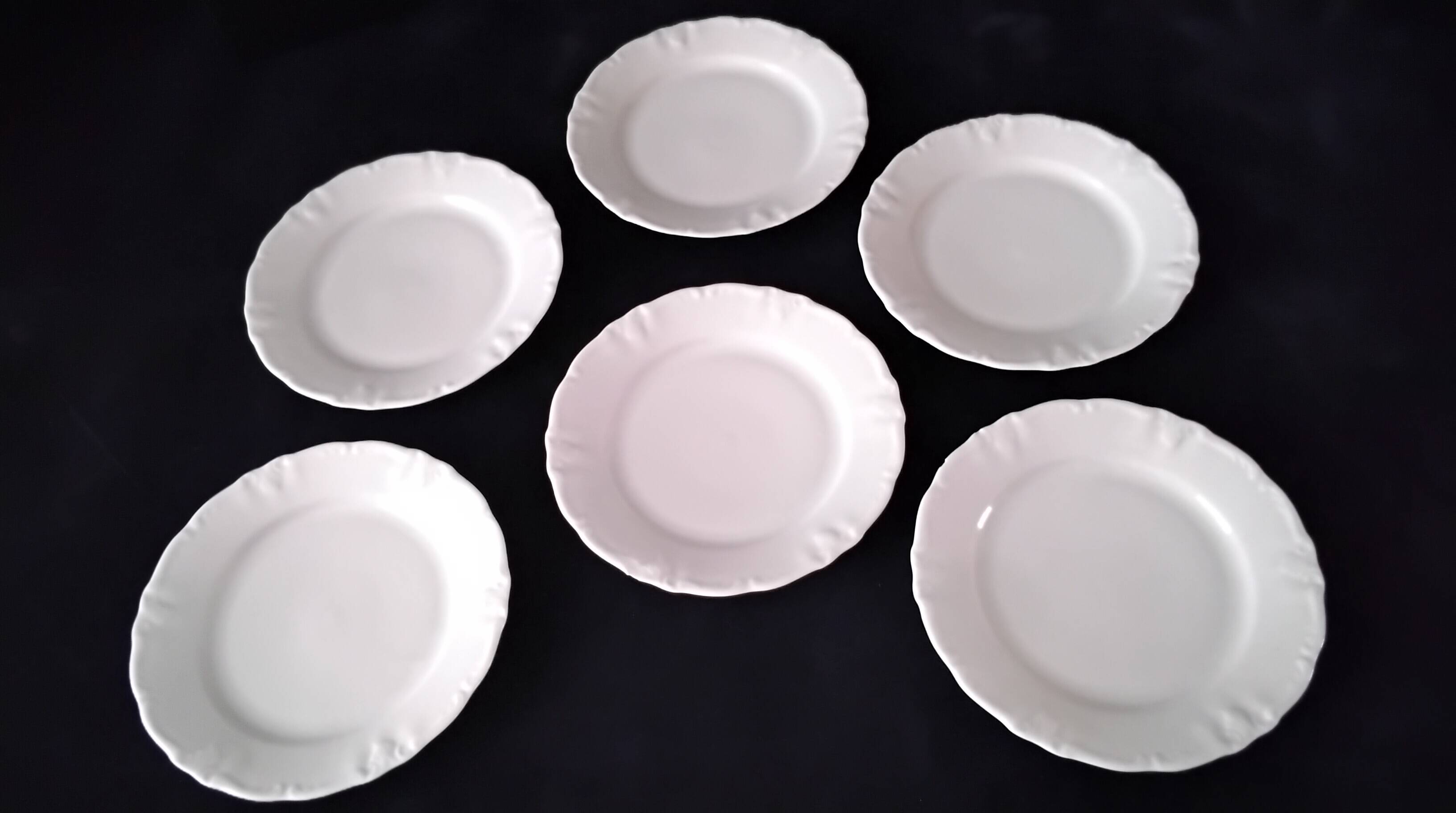 6 Bread plates in Bavarian porcelain by Winterling