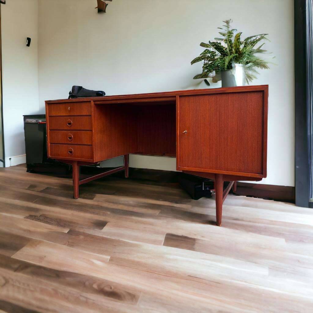 Vintage teak desk: double sided