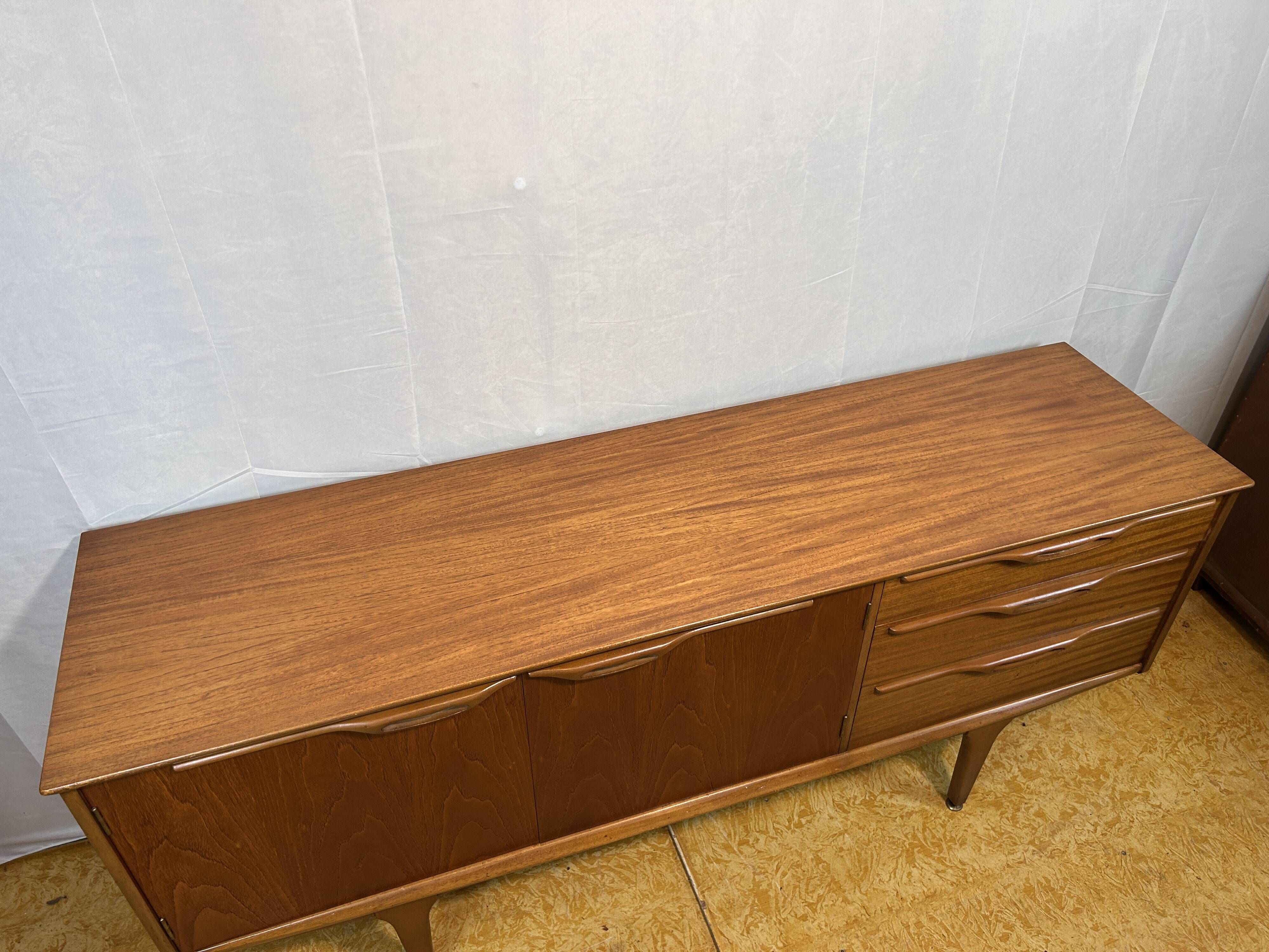 Enfilade en teck par Jentique, 1960