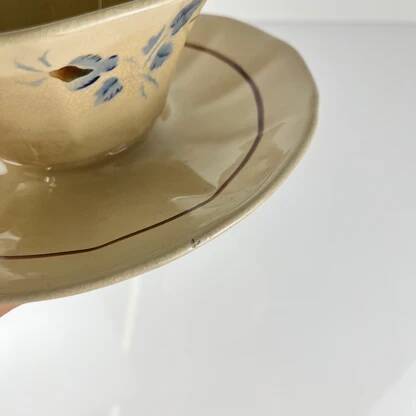 Sauceboat Sarreguemines flower pattern, first half of the 20th century.