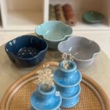 Bol céramique émaillée artisanal fleur trèfle pop bleu ciel