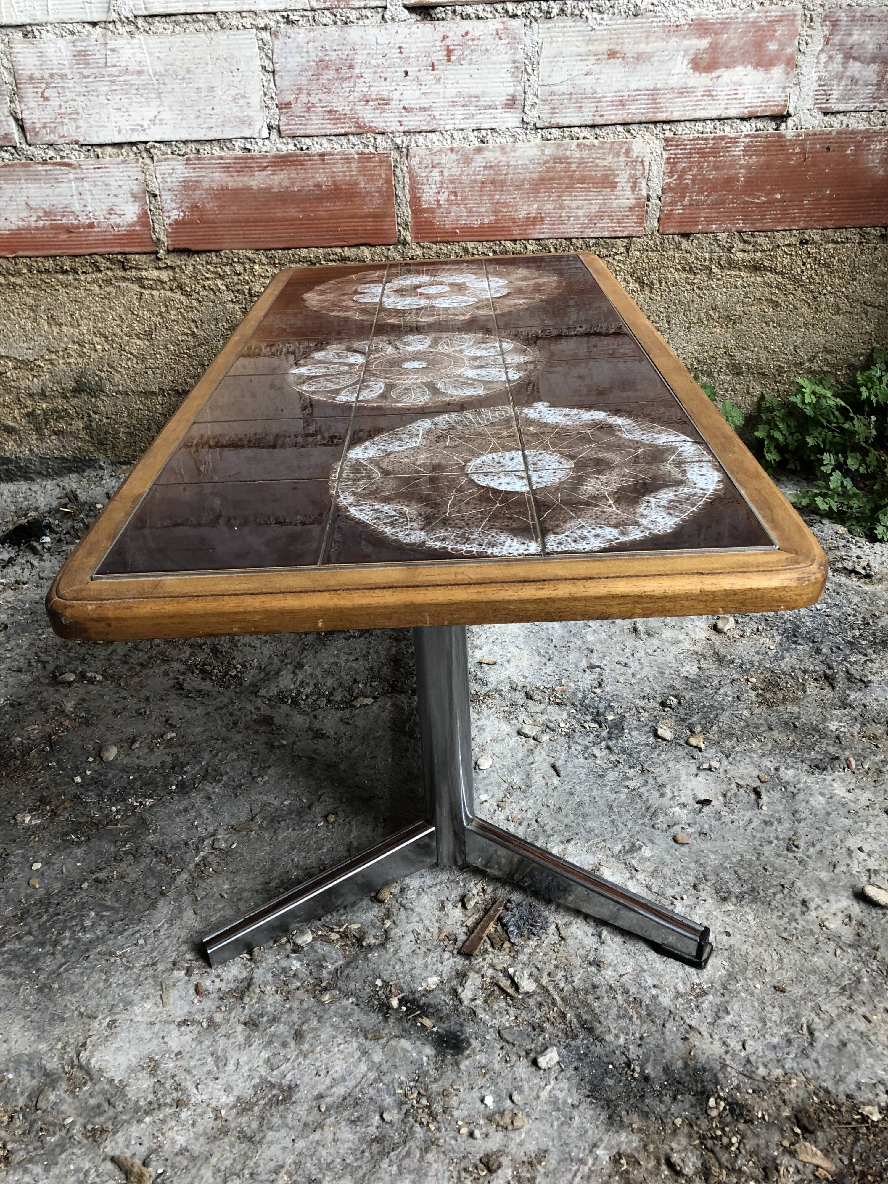 Coffee table with chrome legs and ceramic & wood top, vintage 70s
