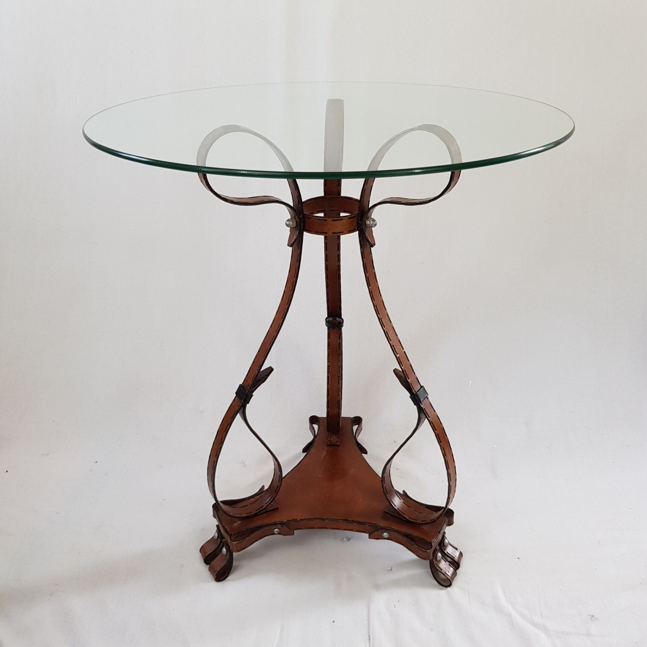 Painted side table in steel, effect trompe l'oeil