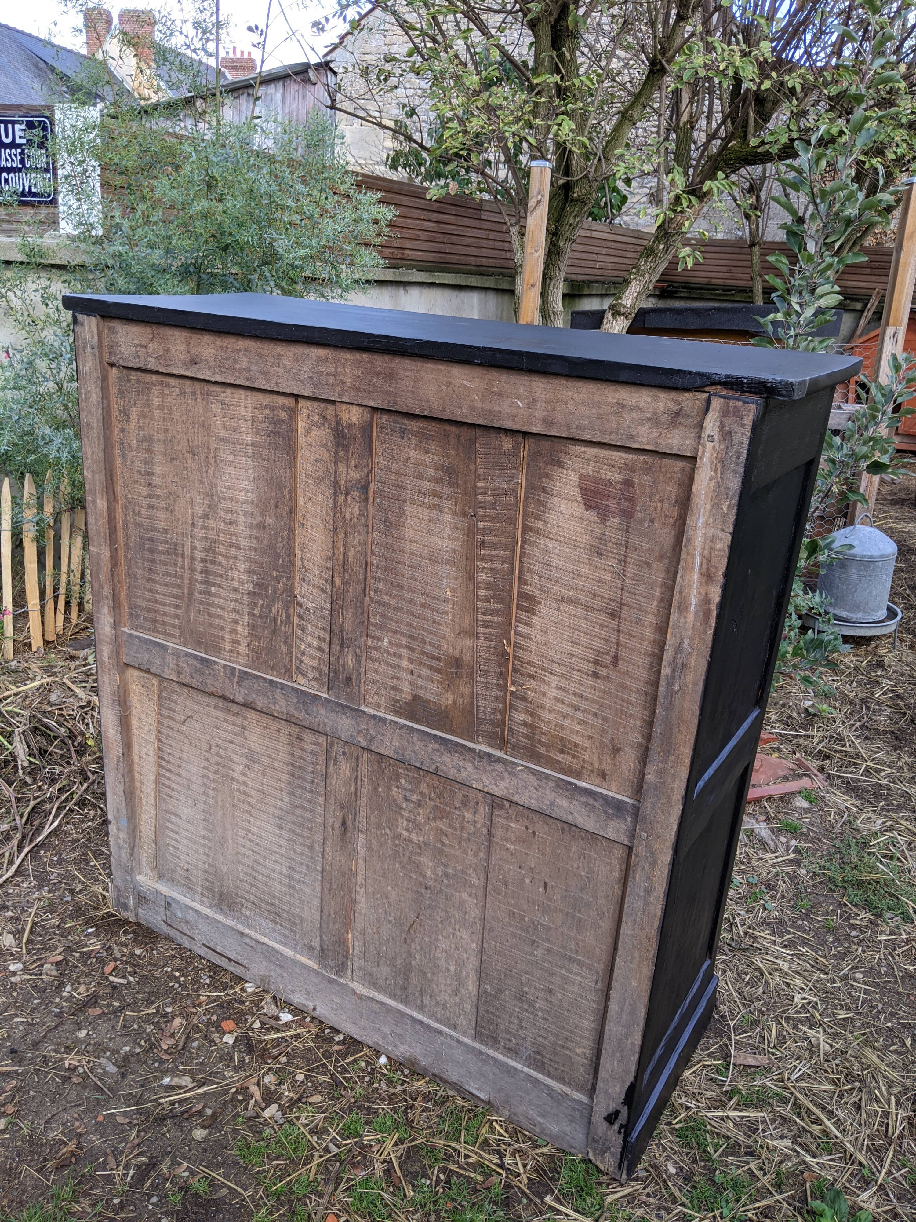 Former large confectioner circa 1950