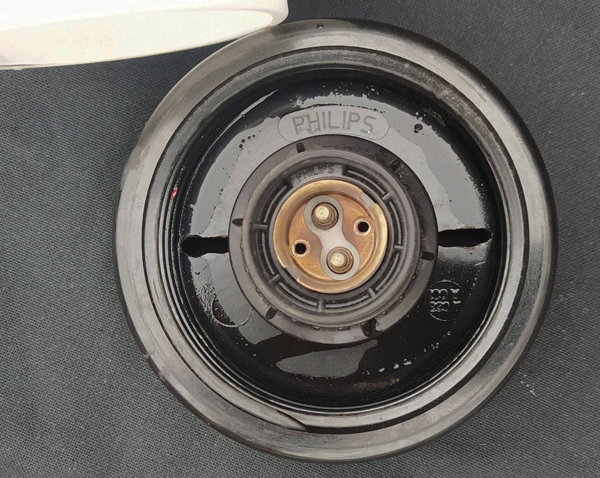 Plafonnier Philips ogive opaline mate