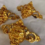 Ensemble de 3 éléments décoratifs en bronze/laiton.