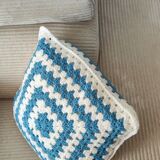 Coussin crocheté fait main – Style vintage bohème
