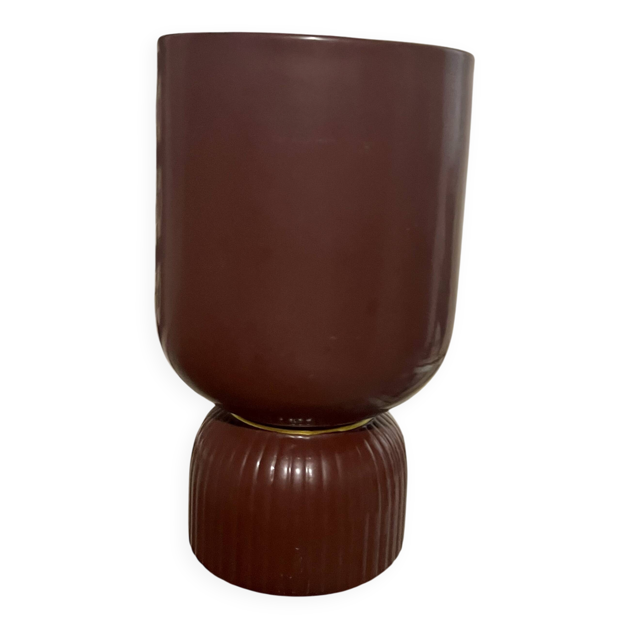 Vintage bordeaux vase