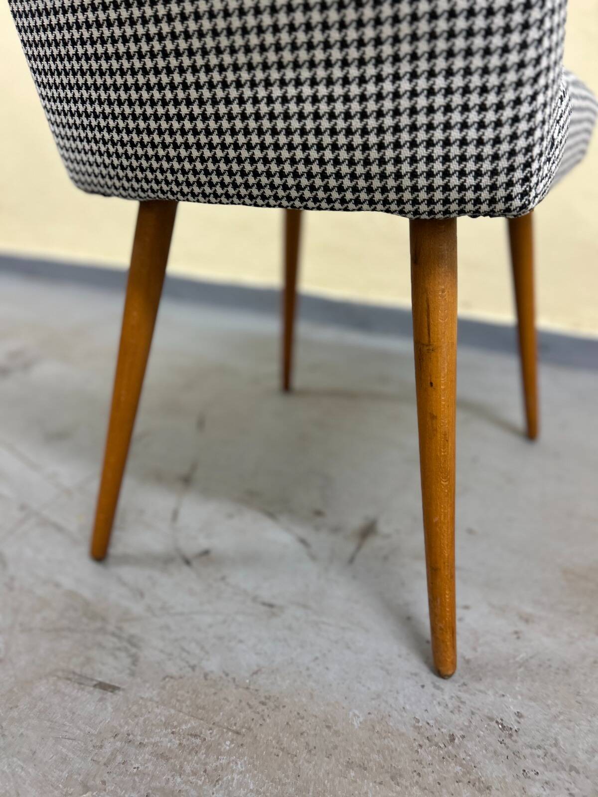 Model 200-113 Patyczak Lounge Chairs, 1960s, Set of 2