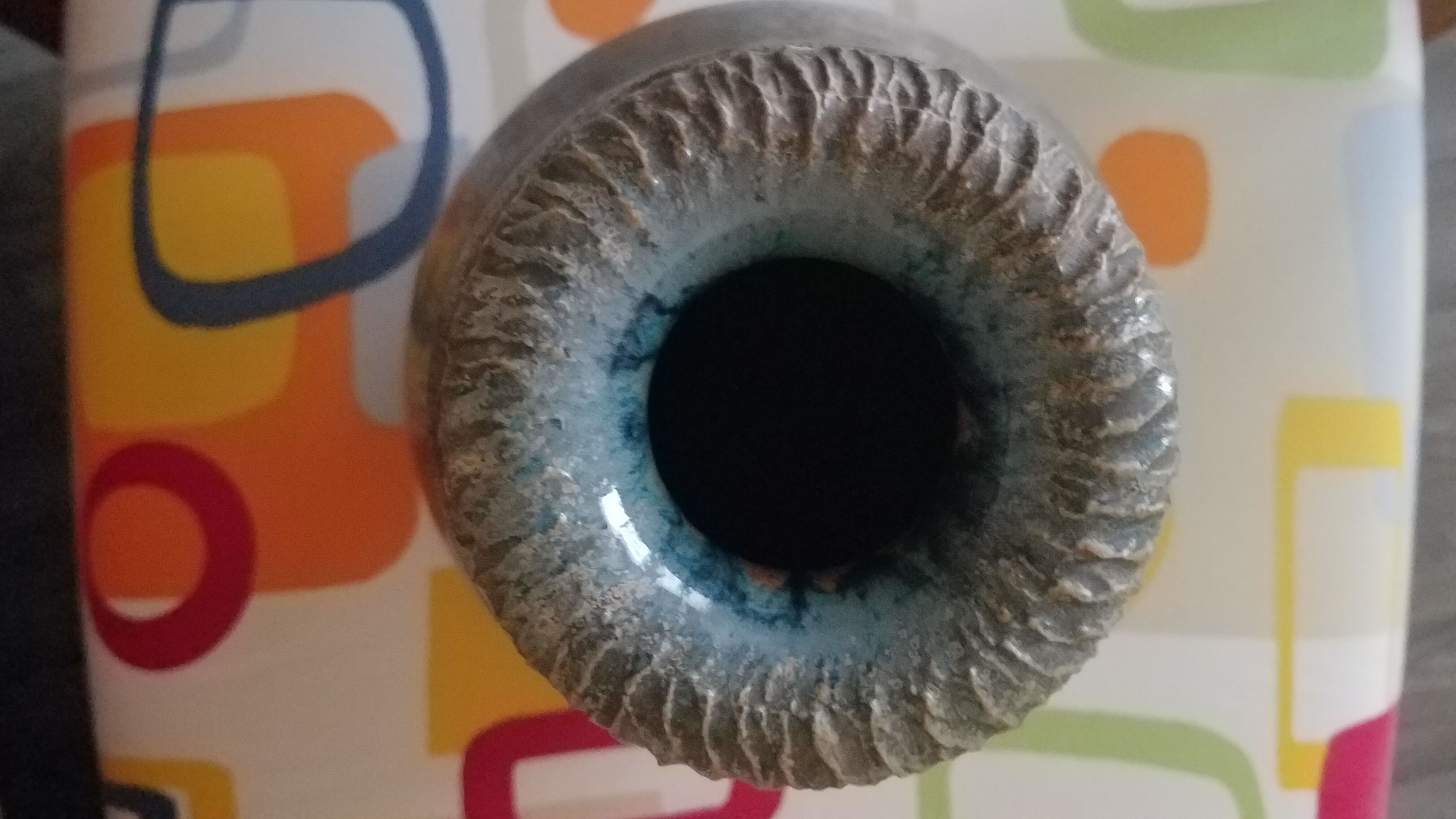 Ceramic vase stone sign pigaglio